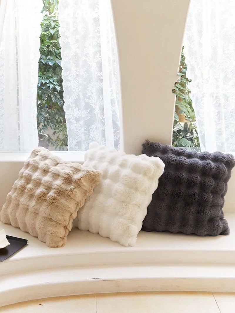 Luxury Tuscan Imitation Fur Throw Pillow Case Cover High Grade Sofa Cushion Soft Seat Cushion Back Cushion Pillows