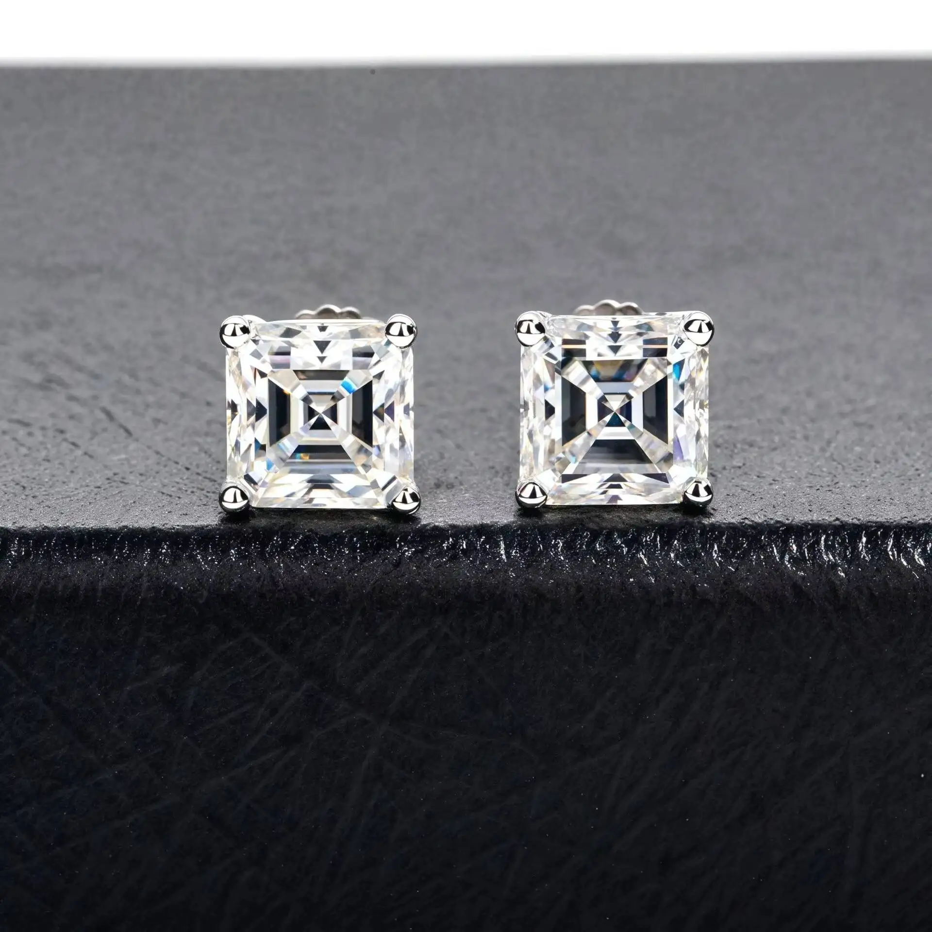 Cross-border Special 10K Gold Moissanite Stud Earrings Asche 925 Silver GRA Certified Unisex Fashion Joker Neutral Wind Factory