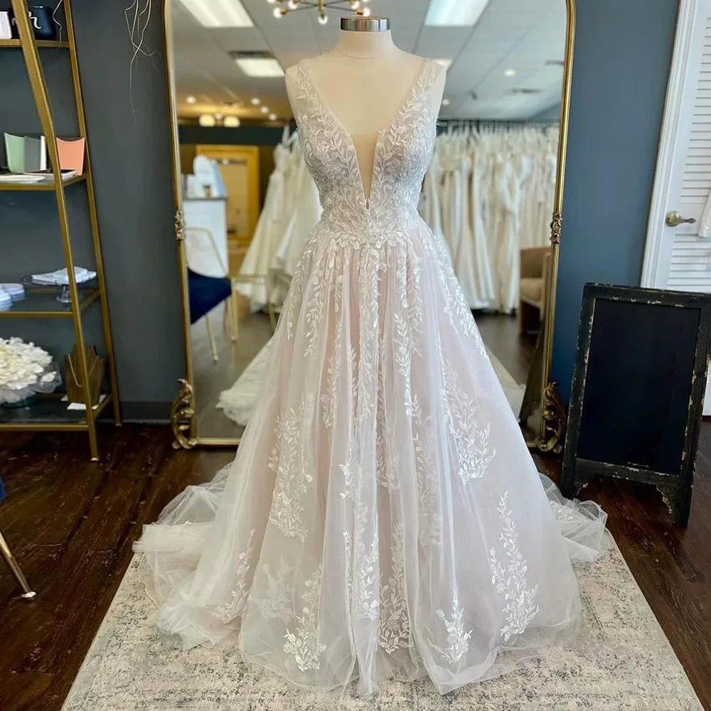 

Customized Sexy Deep V Neck Wedding Dress Sleeveless Beading Lace Applique Sweep Train Vestido De Noiva Bridal Gown for Bride