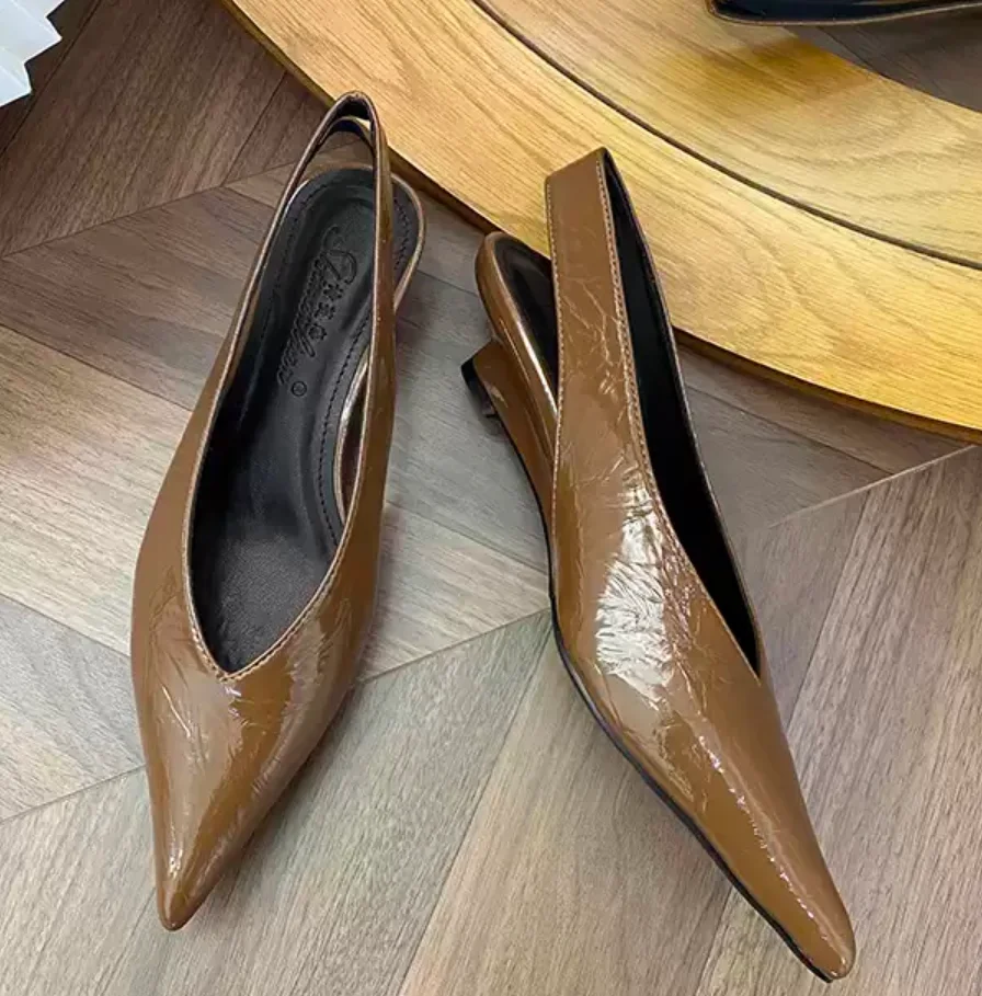 

New Designer Lady Summer Shoes Pointed Toe Short Heel Wedge Sandals Sexy Soft Fashion Lady Footwear Elegant Party Shoes A0009