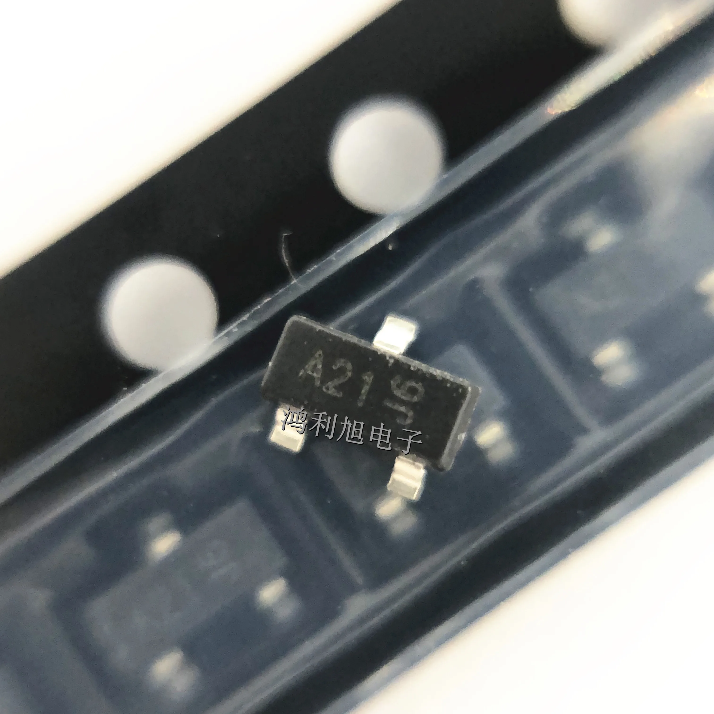 10PCS/Lot DESD1CAN2SOQ-7 MARKIGN: A21 ESD Suppressor TVS Bi-Dir 24V Automotive 3-Pin SOT-23 T/R