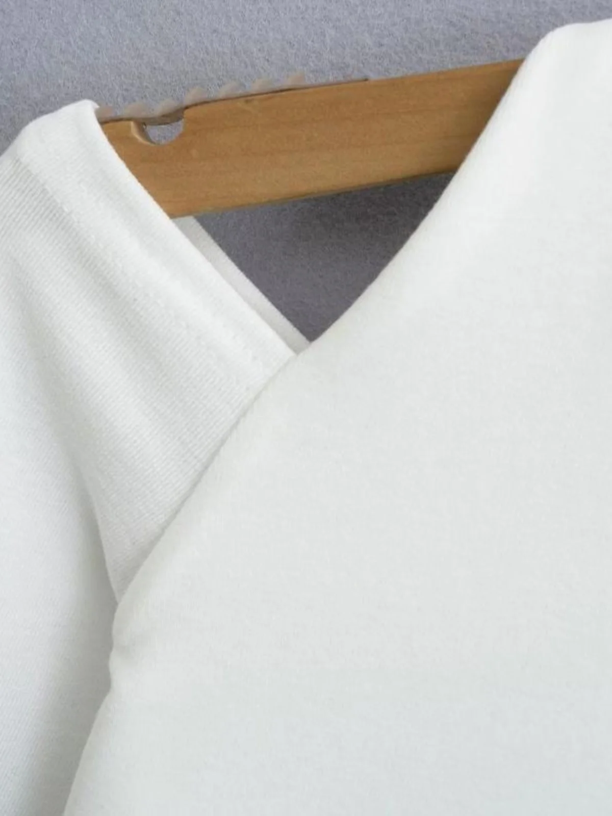 Sexy Layered oulder Baring Long Sve Ne Hanging T-irt Inner Wear Base irt Design Sense Street Sle ort Length