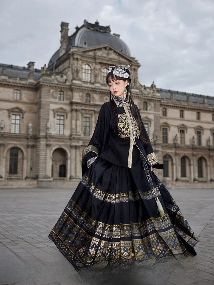 

Original July Evening Hanfu ort Embroidered irt with Pipa Sve And Face Skirt for Women Autumn 2024 Polyester Fiber