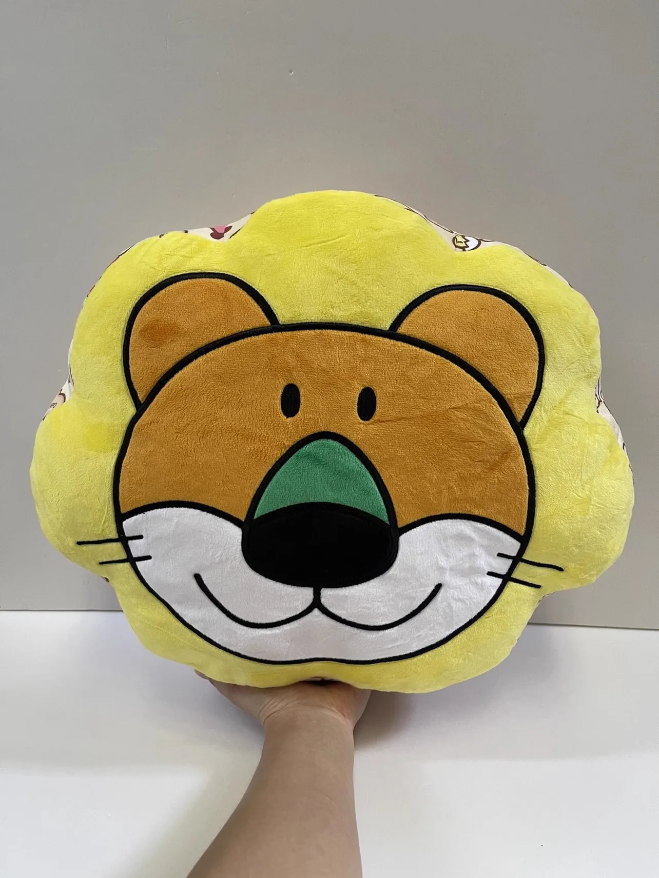 Original Comfortable Japanese Animal Biscuit Plush Doll Pillow Lion Doll Cushion