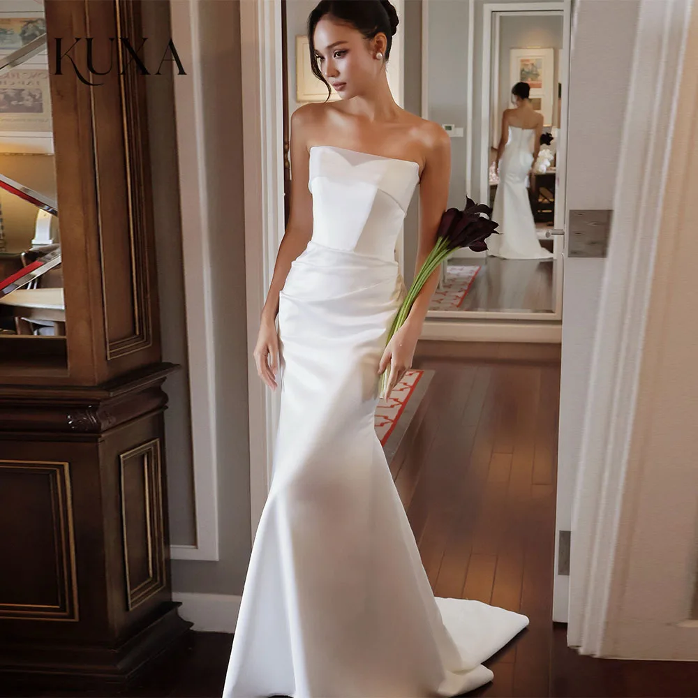 KUXA Customized White Satin Wedding Dress Strapless Sweetheart Corset Fitted Mermaid Bridal Gown With Court Train For Women 2027