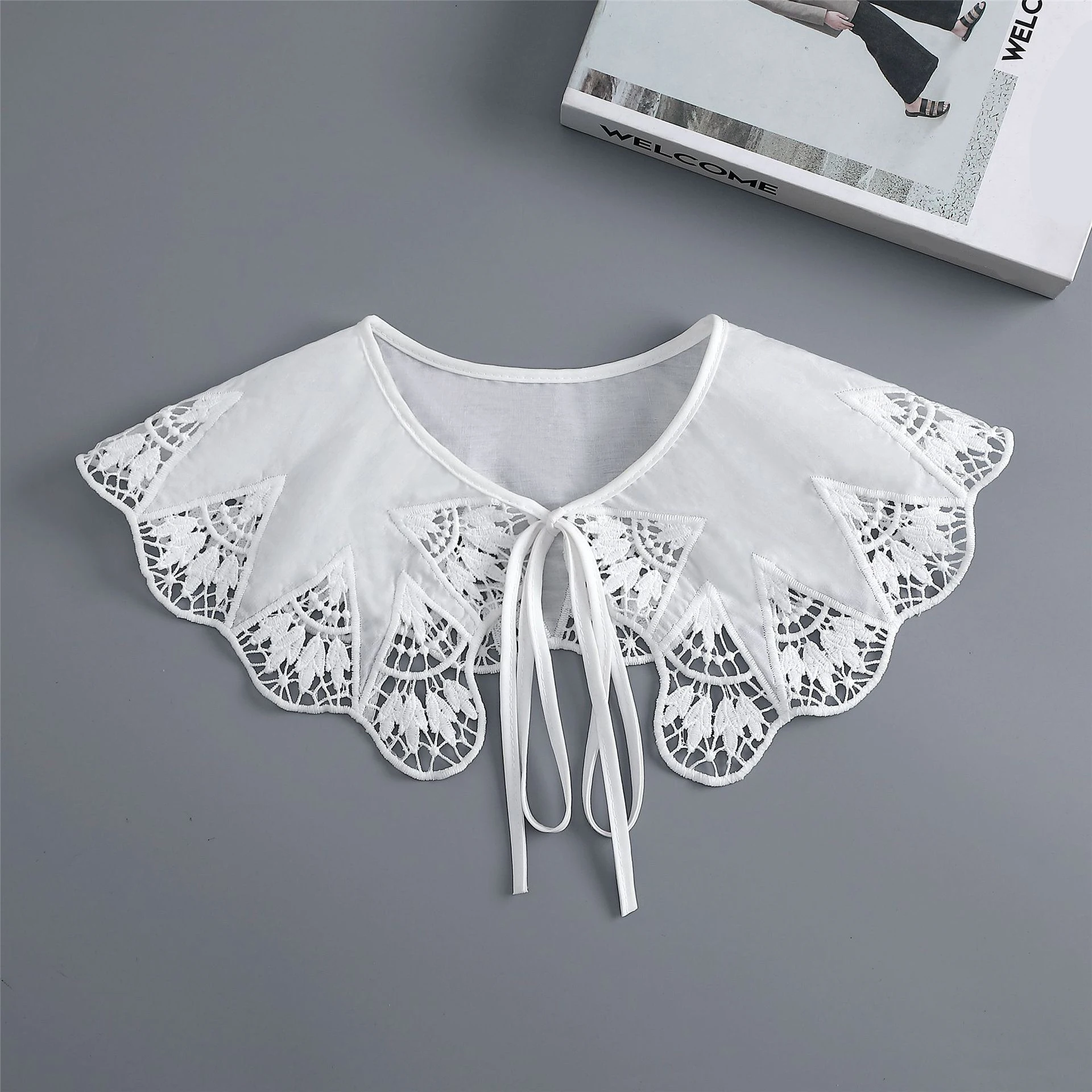 

Hollow White Shirt Detachable Collar Women Lapel Blouse Tops Fake Collar Decorative Bowknots False Collar Neckwear Fuax Cols