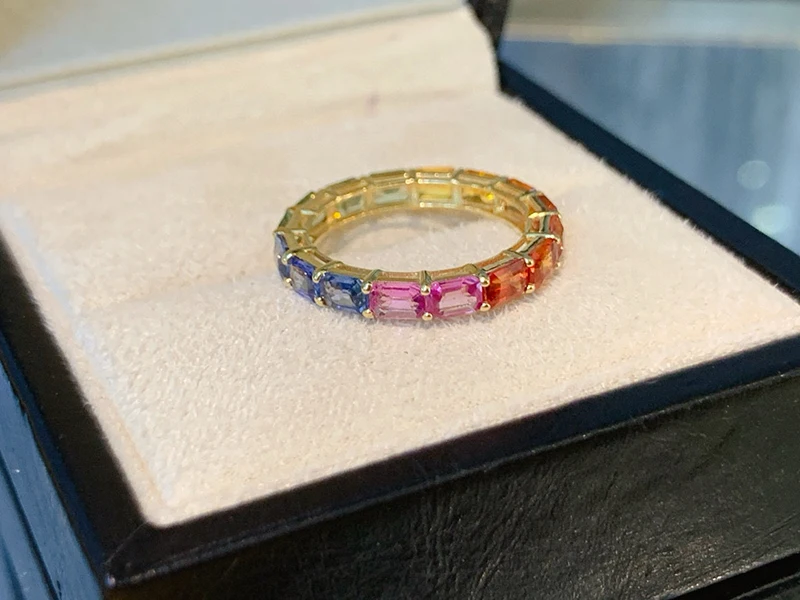 KUGG 100% 18 K イエローゴールドリングナチュラルカラーサファイア婚約指輪エレガントな光沢のあるデザインハイパーティージュエリー女性のための