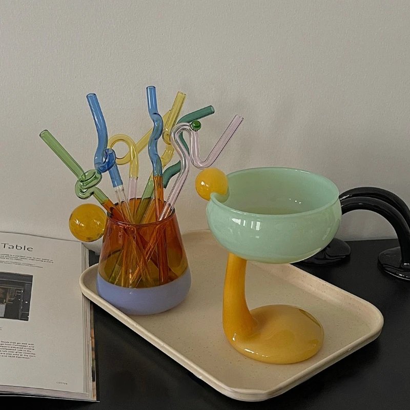 Creative Colorful Glass Goblet Ice Cream Bowl Glass Cup Cold Drink Fruit Tea Dessert Cup Decorative Drinkware Water Bottle