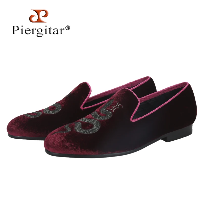 Piergitar 2026 New Model Black And Burgundy Silk Velvet Men's Loafers Handmade Snake Embroidered Slip-On Slippers Shoe Plus Size