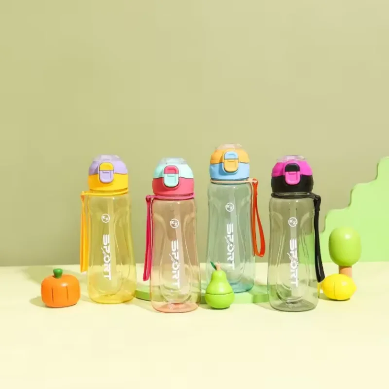 

Портативная чашка для воды для взрослых. Компактная и мини-пластиковая чашка с высоким внешним видом для женщин, мужчин, детей и студентов. Идеально подходит для занятий спортом.