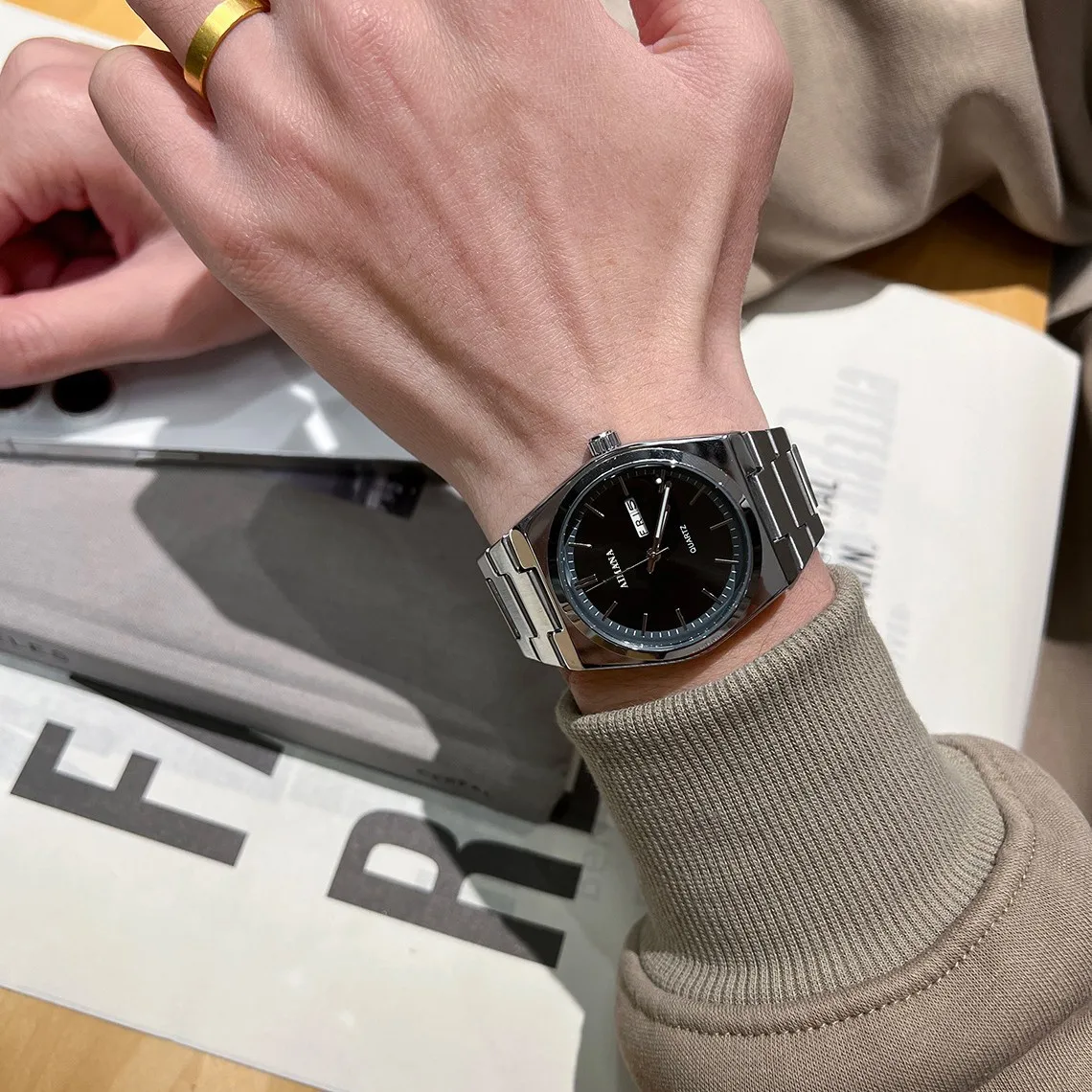 

2025 New Luxury Quartz Man Wristwatch Sport Men Watches Waterproof Luminous Date Week Stainless Steel Men's Watch Male Reloj