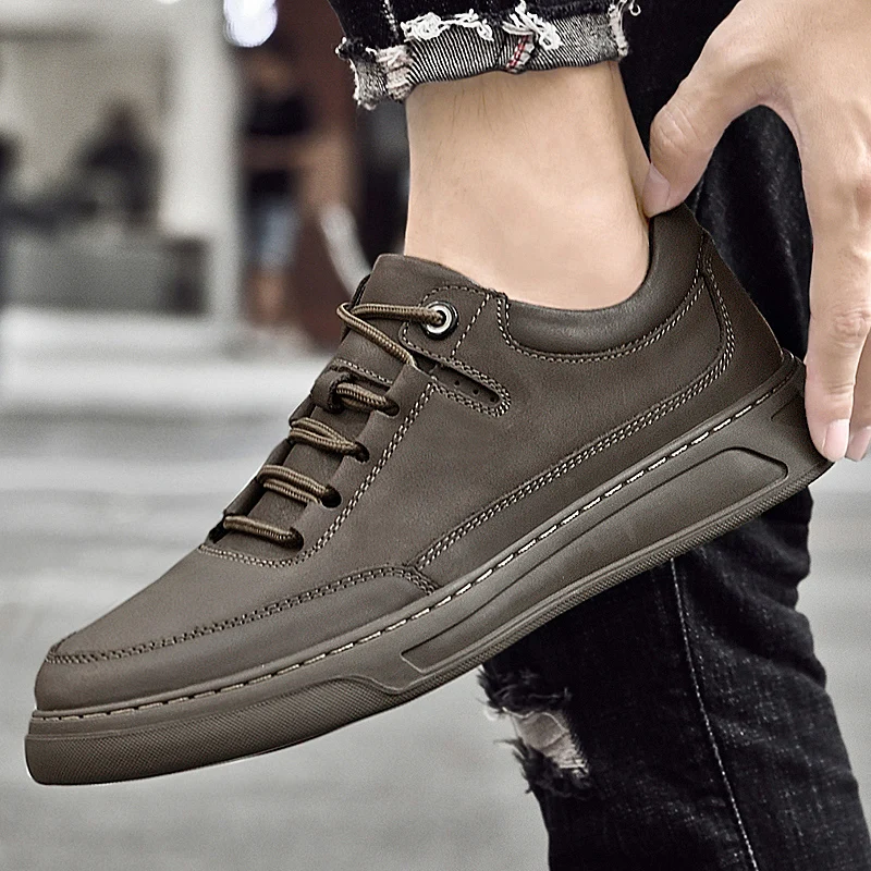2025 Men's New Autumn Leather Panel Sneakers - Breathable White Shoes for Casual & Sporty Wear