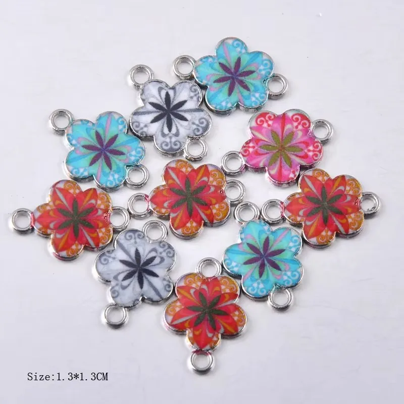 Colgante de Metal de doble agujero para collar, colgante de joyería con personalidad creativa, Conector de flor esmaltada, bricolaje, fábrica barata, venta al por mayor, 10 piezas