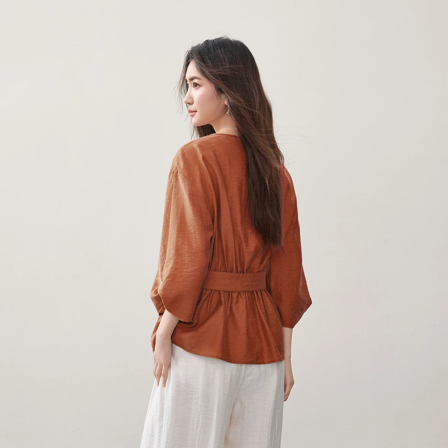 SENTUBILA Women's Autumn Commuter Shirt 2026 Top Acetate Lyocell Detachable Belt Ladies Blouses Simple Casual Wear Q63CA7916
