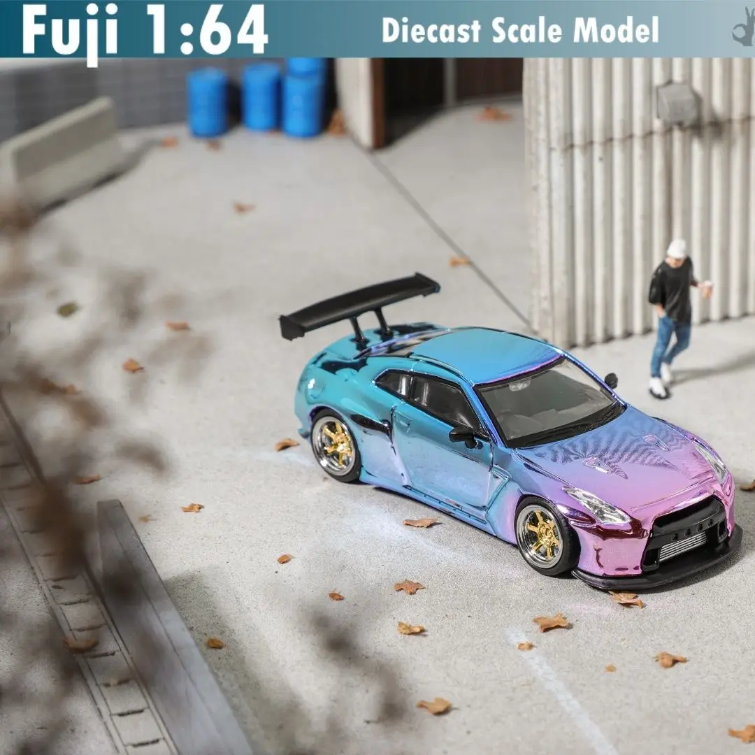 

Fuji 1:64 R35 Widebody Modified Alloy Car Model