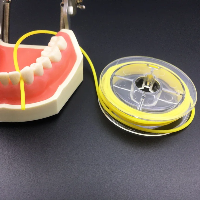 Elastic Dental Rubber Dam Estabilização Cord, Cunhas Médias, Grampos Folhas, 2,1 m por Dia 1,8mm, 1 Rolo