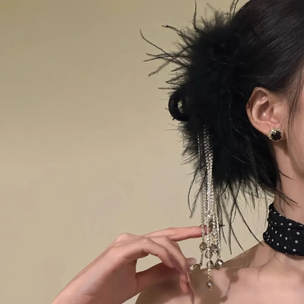 

Elegant Black Swan Dance Grasping Clip Temperament Puffy Texture Shark Clip Tassel Simple Hair Claw Girls