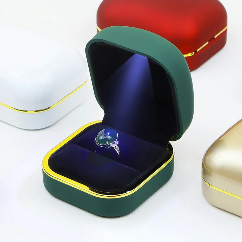 Matte Jewelry Box With LED Light Ring Box Pendant Necklace Jewelry Box High-end Creative Jewelry Packaging Box