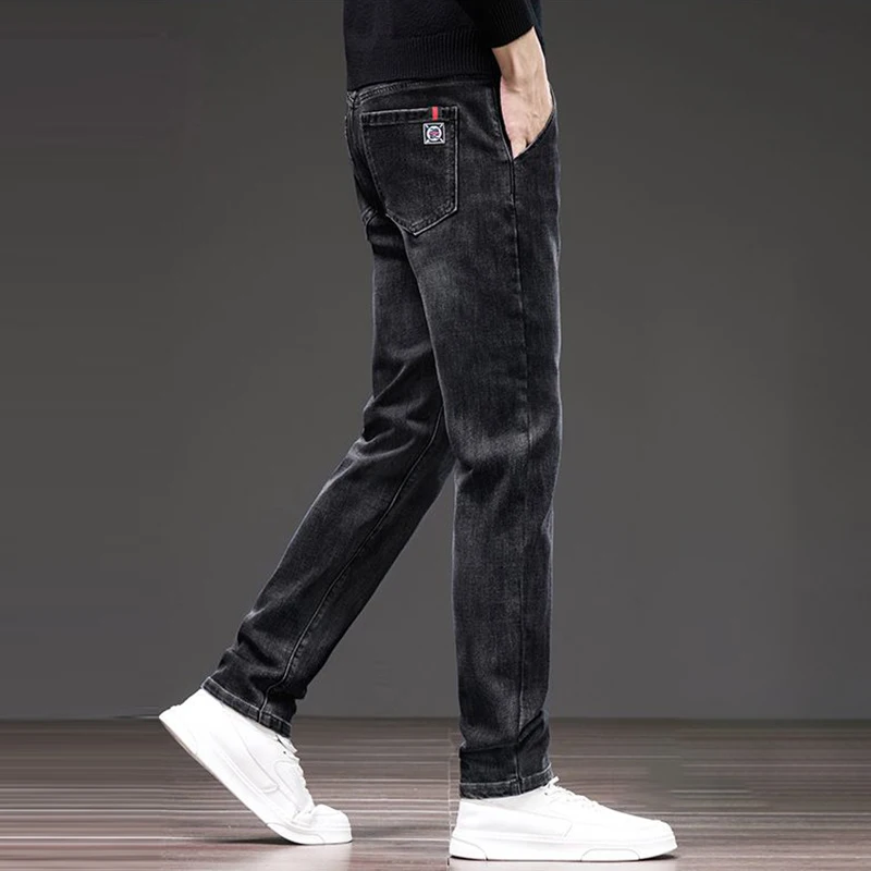 High End SLIM FIT Blackish กางเกงสีเทาผู้ชายข้อเท้าความยาวกางเกงความยืดหยุ่นพิมพ์กางเกงยีนส์ชายหลวมตรงแฟชั่น DENIM กางเกง