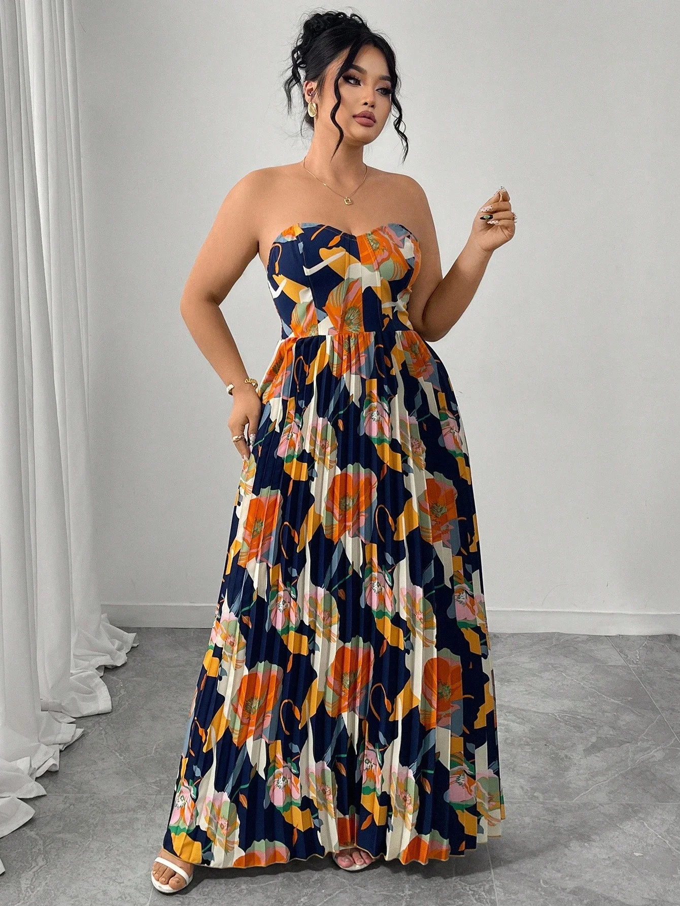 

Plus Size Strapless Floral Print Pleated A-Line Maxi Dress For Summer Vacation