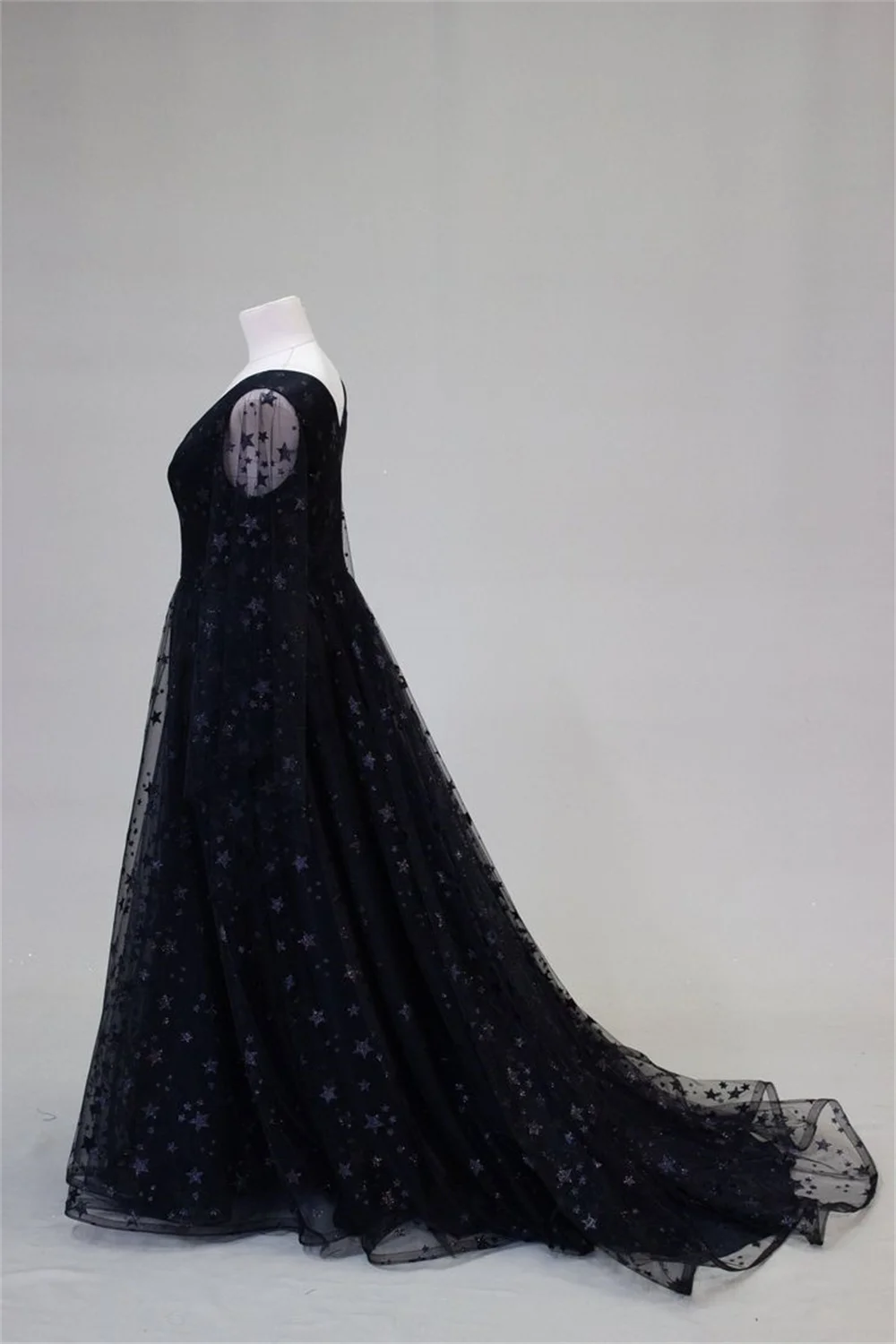 Sansa Black Trumpet Sleeve فساتين السهرة Gothic Star A-line Vestidos De Noche Long Sleeve Prom Dress فساتين سهره فاخره