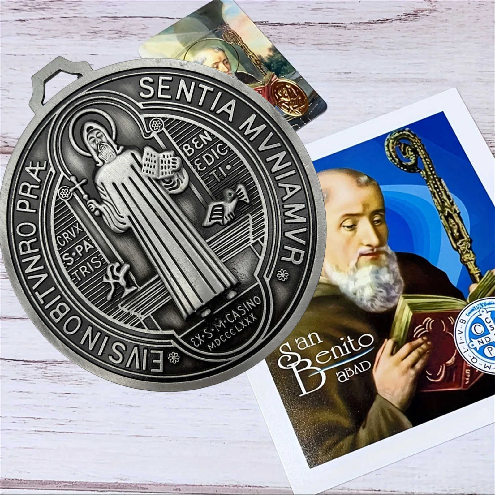 EXTRA LARGE 5 INCH ST BENEDICT CROSS MEDAL VINTAGE BRASS TONE FINISH FOR WALL OR DESK DISPLAY/MEDALLA DE SAN BENITO