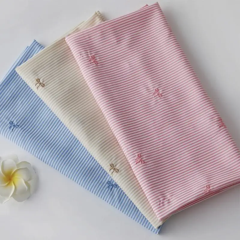 

652Ф смыкает ткань полиэстера нашивки вышивки для одеяний производя легкую ткань