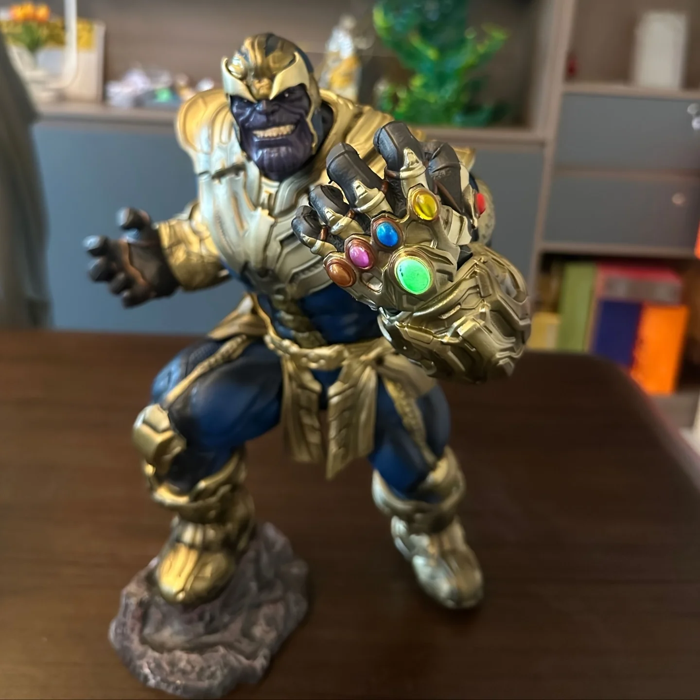 

Creative Production of a 36cm Tall Thanos Avengers Four Marvel Figurine Model
