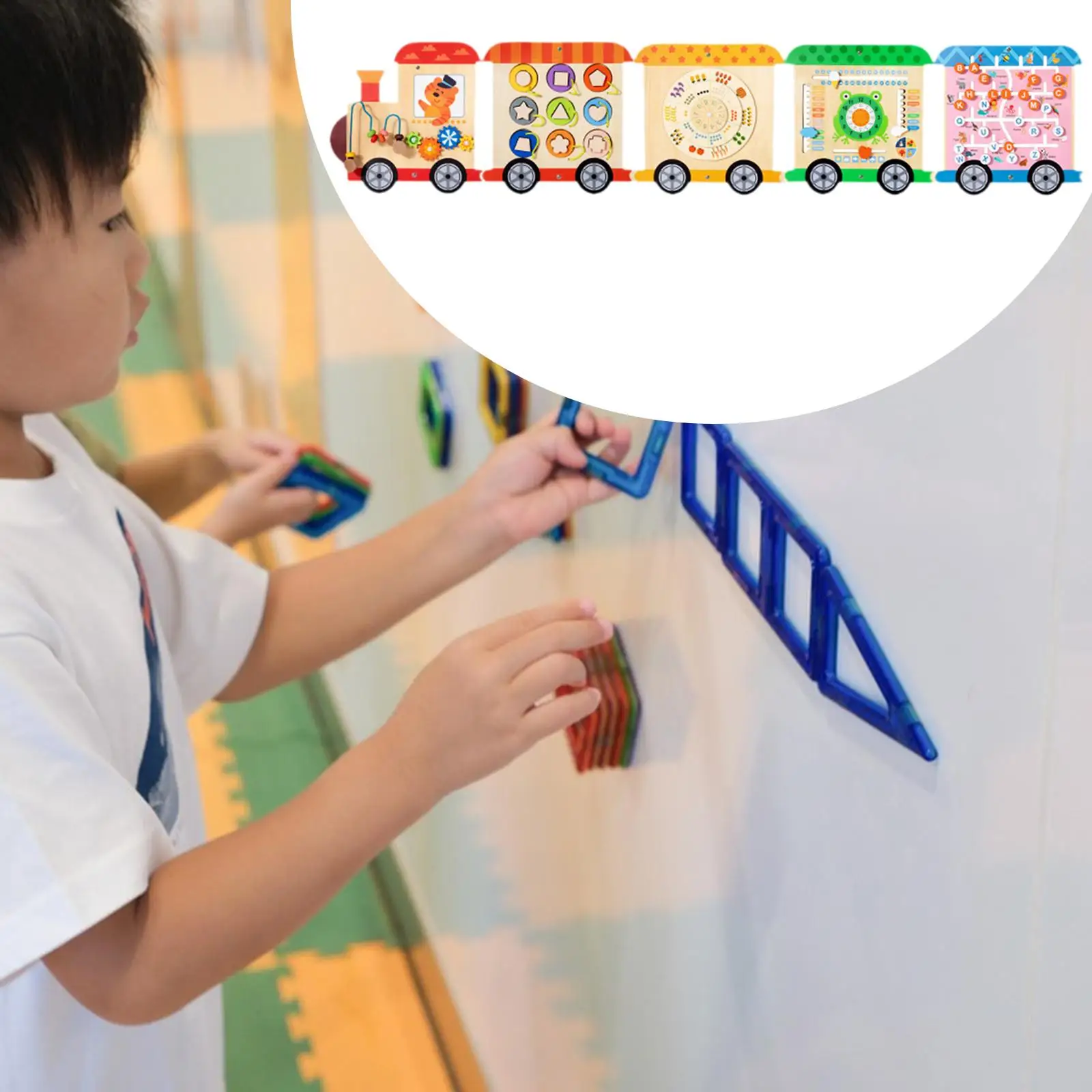 Placa ocupada de parede de atividade de trem, madeira, brinquedo de sala de jogos de reconhecimento de forma de cor, painel de parede educacional e sensorial para crianças pré-escolares