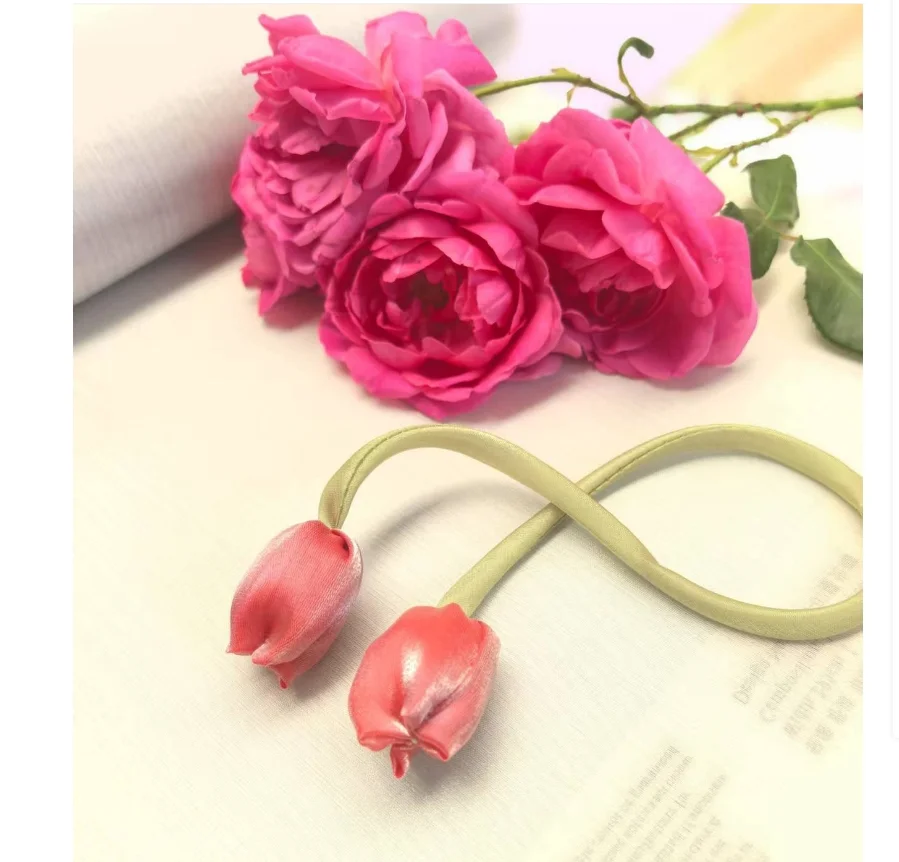 

5PCS New Korean flower buds tulip flower clothing hair accessories curtains bags plush toy accessories Multiple colors to choose