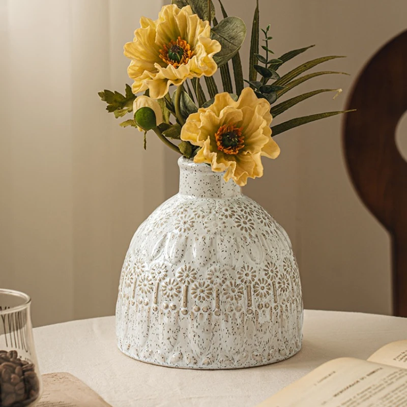 Dandelion Embossed Ceramic Vase Retro Pastoral Style Ceramic Vase Hydroponic Flower Arrangement for Home Decor Cabinet Ornament