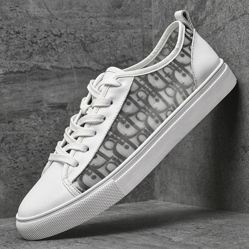 

Новые осенние мужские дышащие белые кроссовки 2025 года — стильные повседневные лоферы премиум-класса