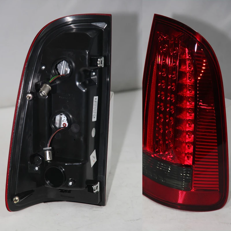 1 Pair LED Taillight Assembly For Toyota Hilux Vigo Revo SR5 MK6 MK7 2004-2012 Rear Lamp Back Light Tail lights Red Including dr