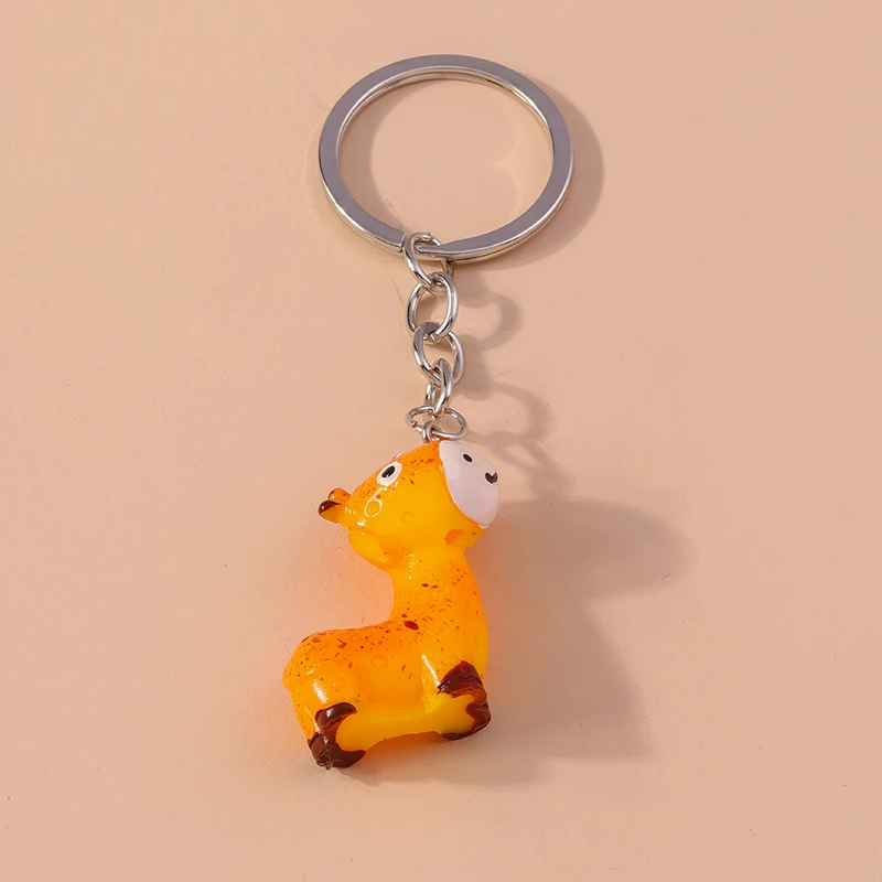 Cute Resin 3D Giraffe Keychain Cartoon Animal Keyring for Men Women Car Key Holder Handbag Pendant DIY Handmade jewelry Gift