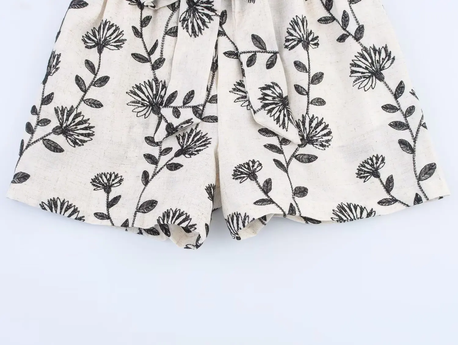 Maxdutti الفرنسية البلد كسول التطريز شورت برمودا الحد الأدنى القوس الديكور فضفاض الصيف السراويل النساء