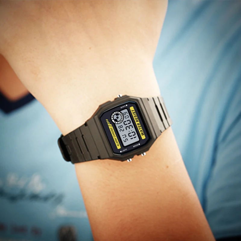 Fashion Simple Sport Electronic Watch Multi-function LED Digital Watches Waterproof PU Strap Alarm Clock Gift For Women Men