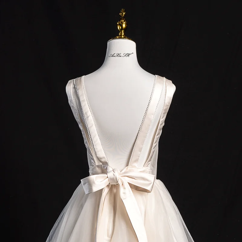 안신 숙녀님 샴페인 새틴 브이넥 레이스 비딩 진주 큰 리본 파티 맞춤 이브닝 드레스 작은 흰색 드레스