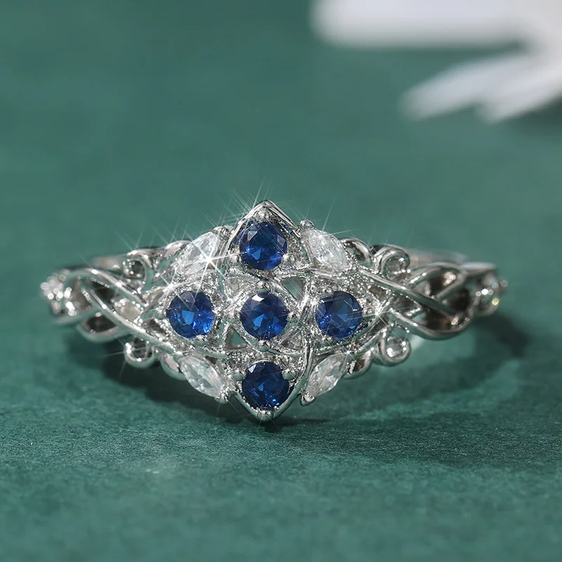 Wunderschöner silberfarbener, mit weißen und blauen CZ-Steinen besetzter Damenring, geometrischer Schmuck für den täglichen Gebrauch und Partys – Detail 1