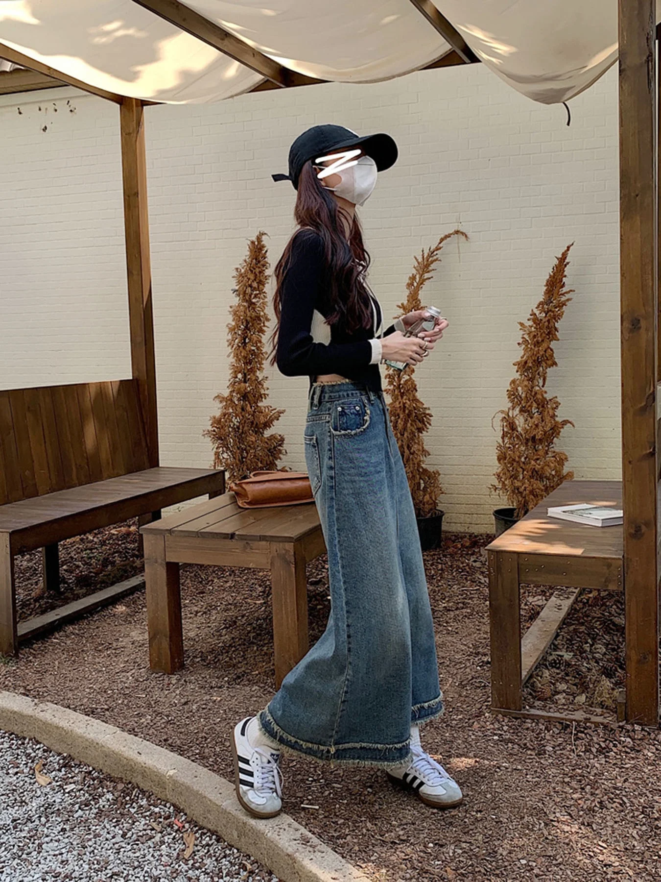 Vintage Frayed Edge High-Waisted Denim Midi Skirt A-Line Long Half Skirt for Pear-Shaped Figures view 4