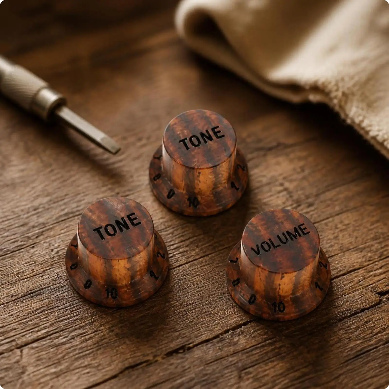 3 Pieces Guitar Volume and Tone Knob | 6.35 Mm Mounting Hole, Tapered Round Shape, Wooden Guitar Knob, for Custom Builds