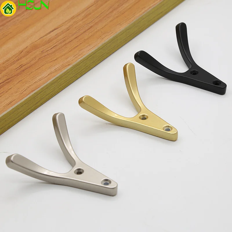 Рисунок 2 - металлический крючок для одежды