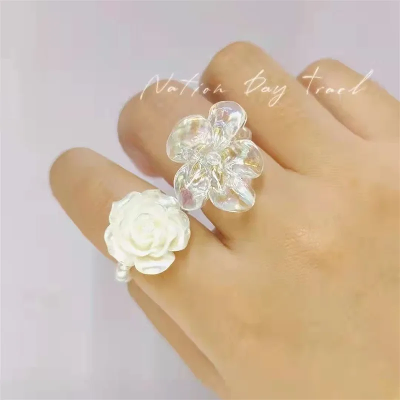 Korean White Gardenia Rose Flower Ring Transparent Geometric Irregular Acrylic Resin Rings for Women Girl Y2K Jewelry 90s Gifts