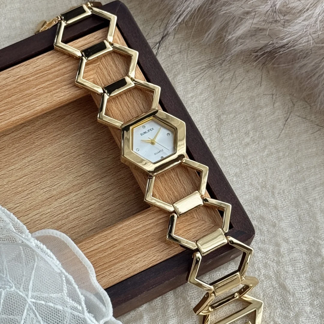 Sunlifex Hollow Women Bracelet Watch Fashion Hexagonal Dial Quartz Ladies' Clock Watches Gold Silver Bangle Woman Wristwatch