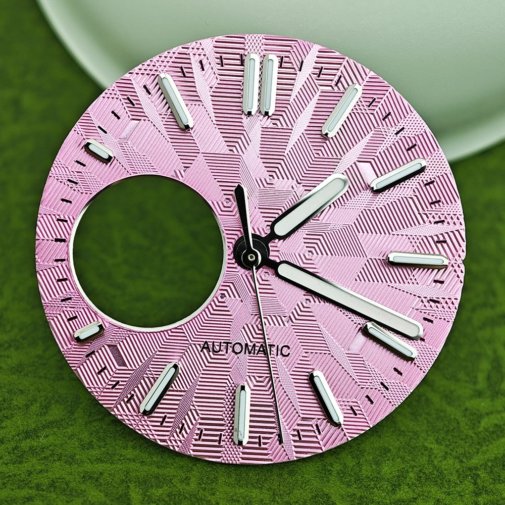 

NH38 Dial Customized Logo Illuminated NH38 Dial 28.5mm Diving Texture Couple Watch Suitable for NH38 Movement