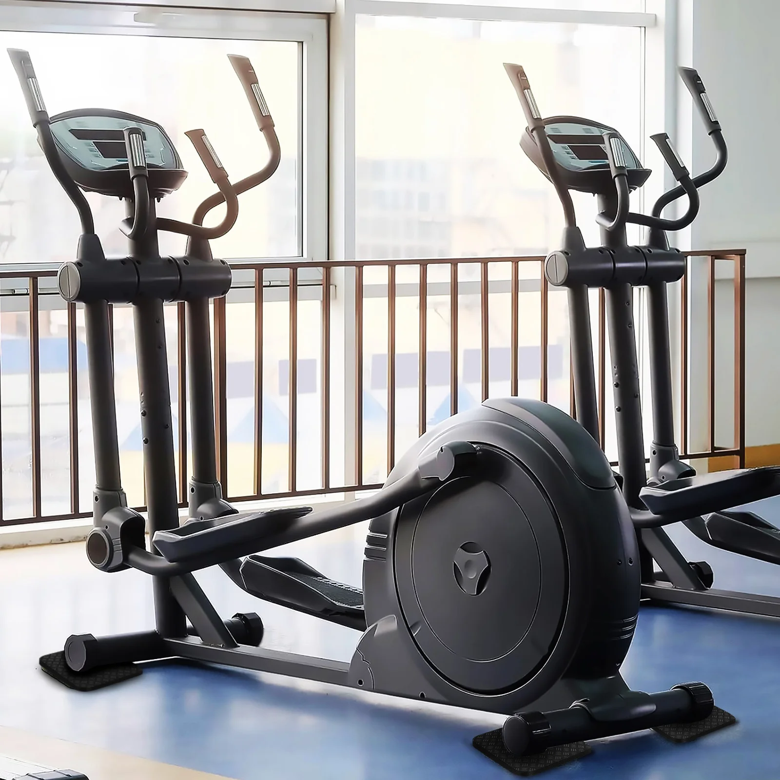 4 Buah Alas Treadmill Anti Selip Anti Getaran Pelindung Lantai Peralatan Olahraga untuk Karpet Kayu Keras Alas Gym