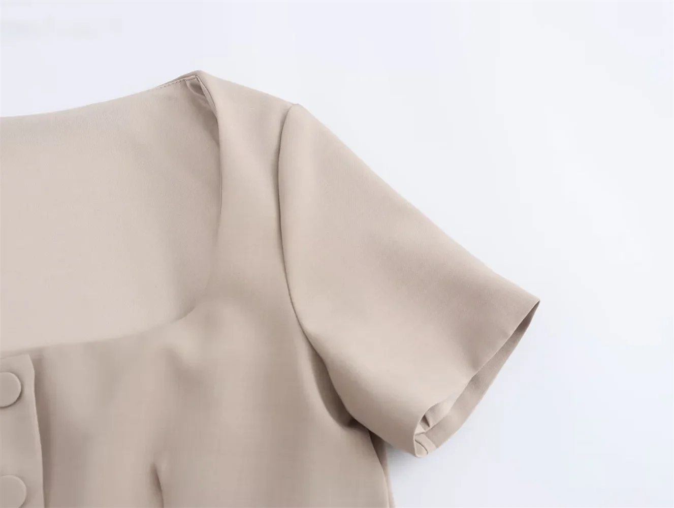 قميص نسائي قصير الأكمام برقبة مربعة ، قميص بسيط ومتعدد الاستخدامات ، منتج عصري ، خريف وشتاء ، جديد ،