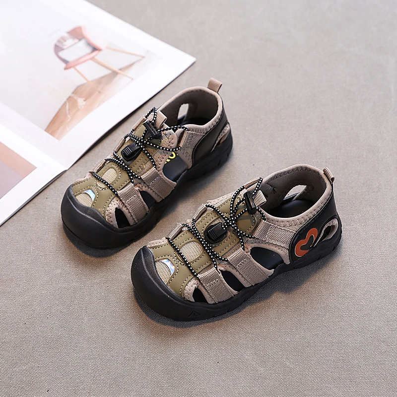 Boys Beach Shoes Camouflage Pull Rope Soft Kids Sandals Handsome Versatile 2026 Summer New Children Casual Shoes Toes Capped