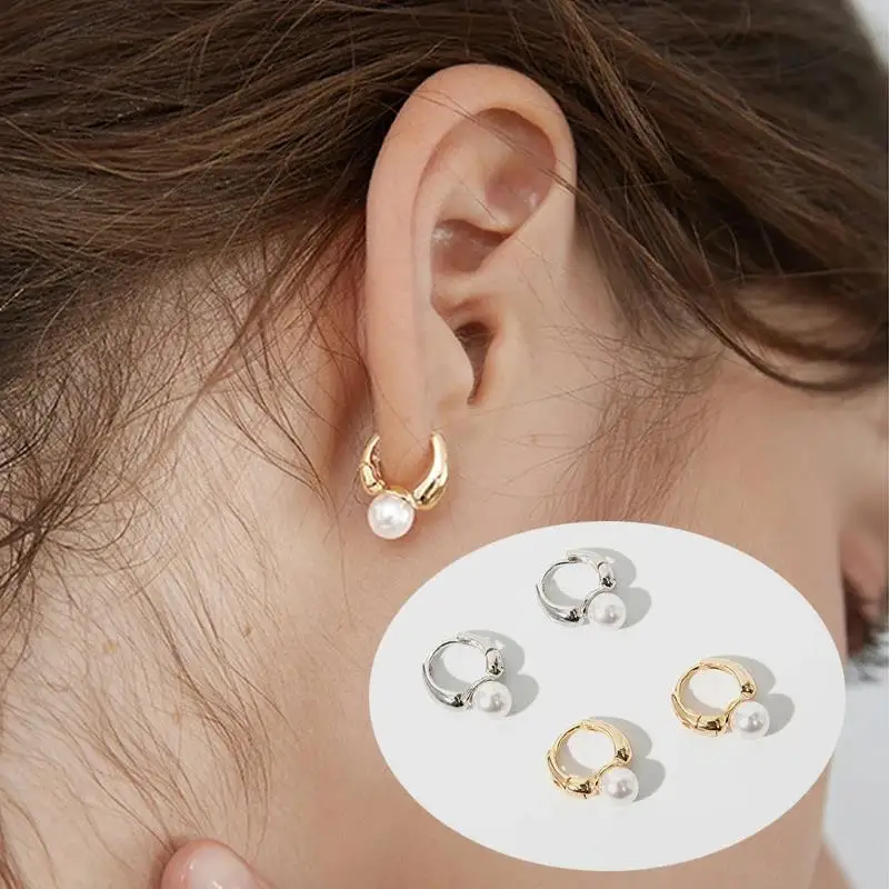 Trend Korean Kpop Gold Color Simple Cute Pearl Ear Clasp Hoop Earrings For Women Tiny Huggies Earrings Wedding Party Jewelry