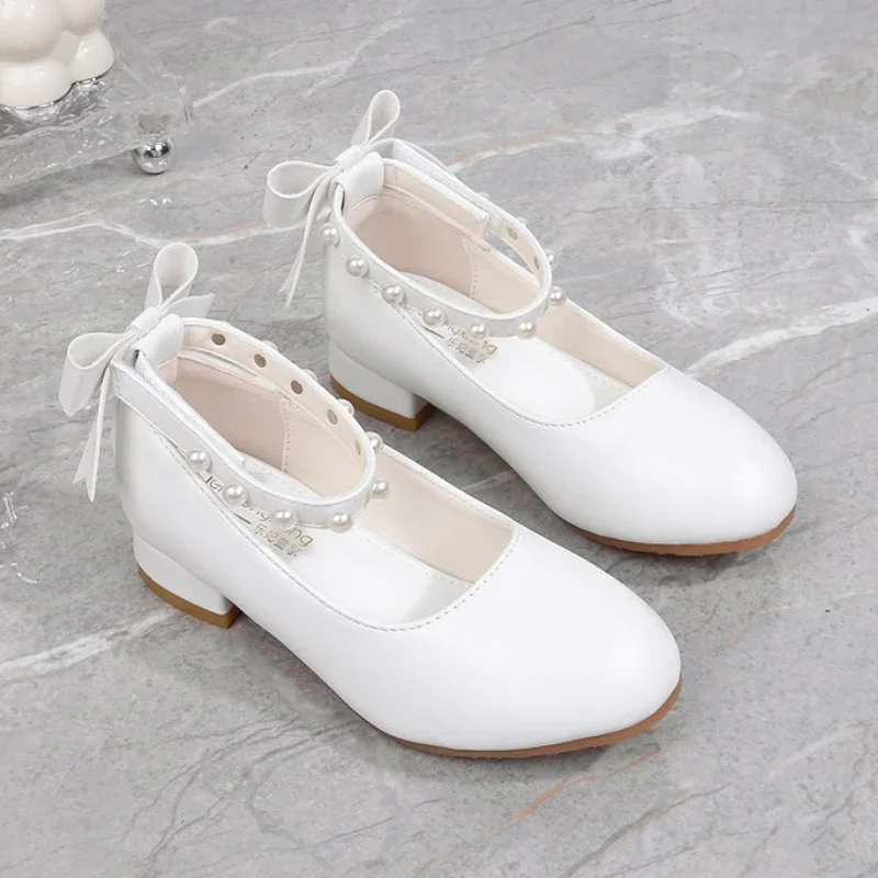 

Baby Girls' Princess Leather Shoes Pearl Bow Soft Comfortable Anti-Slip Bottom High Heels Stage Performances Daily Wear