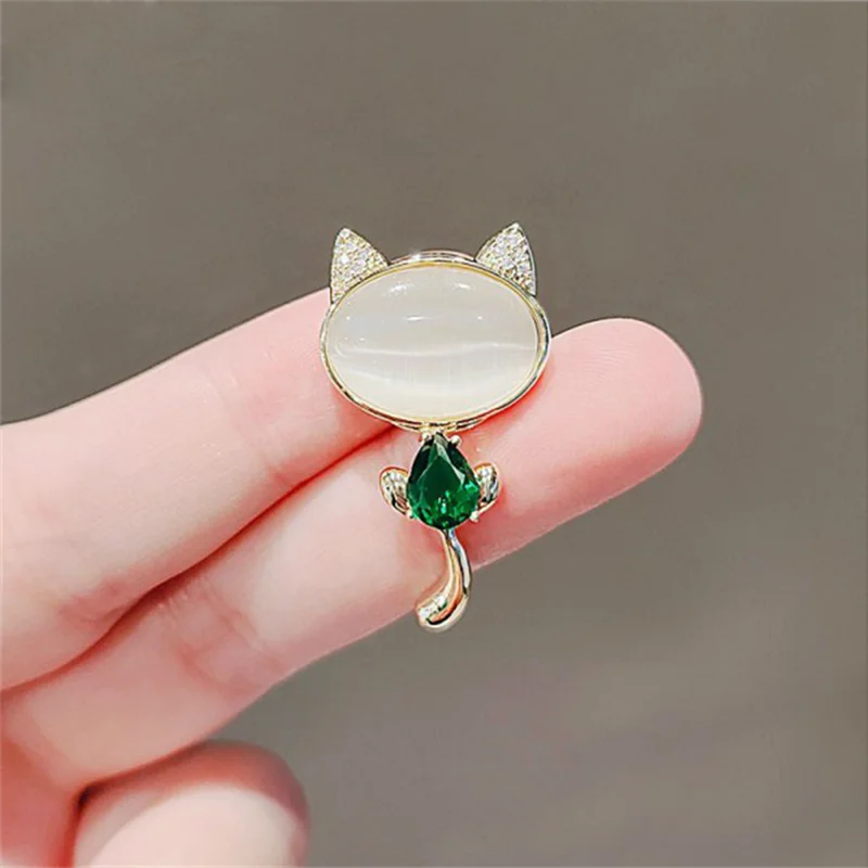 Cute Fashion Cat Brooches New Opal Animal Brooch Pins For Women Crystal Corsage Party Everyday Jewelry Accessories Gifts